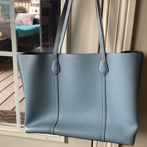 Baby blue Tory Burch tote